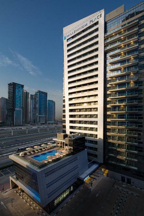 Millennium Place Dubai Marina Hotel Exterior photo