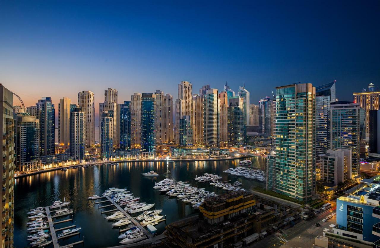 Millennium Place Dubai Marina Hotel Exterior photo